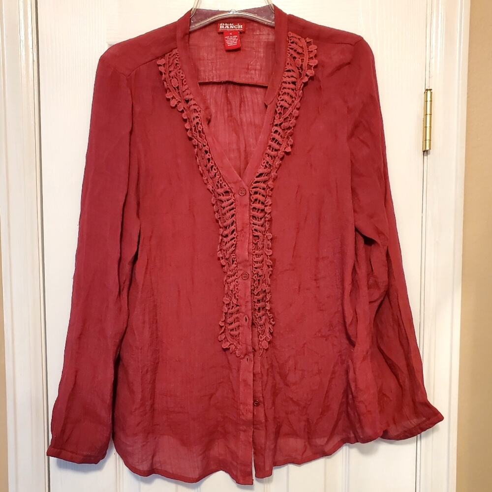 Sz XL RED RANCH Rusty Red Crochet Trim Button Down Collarless Blouse